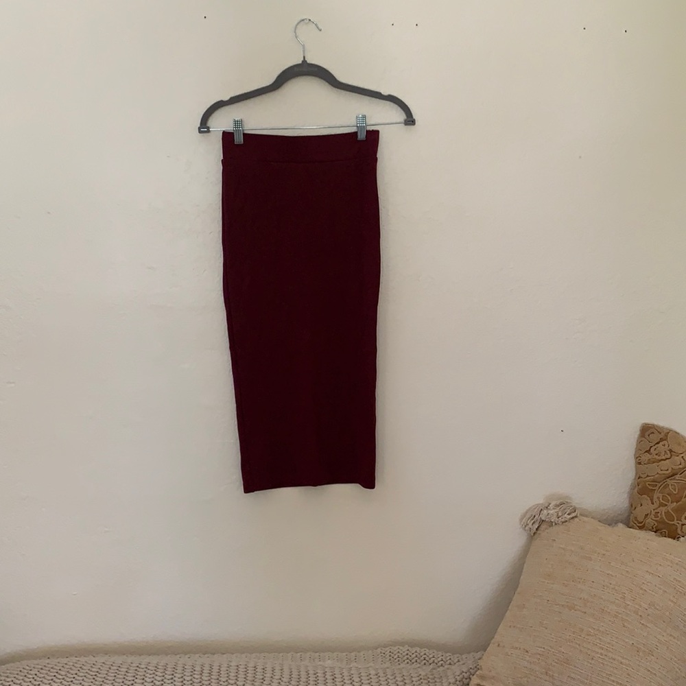 Bebe maroon pencil skirt xsmall